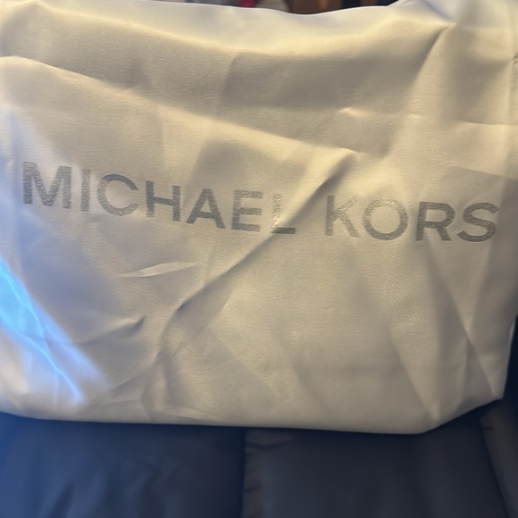 Excellent condition MK with Dust Bag - Picture 3 of 9